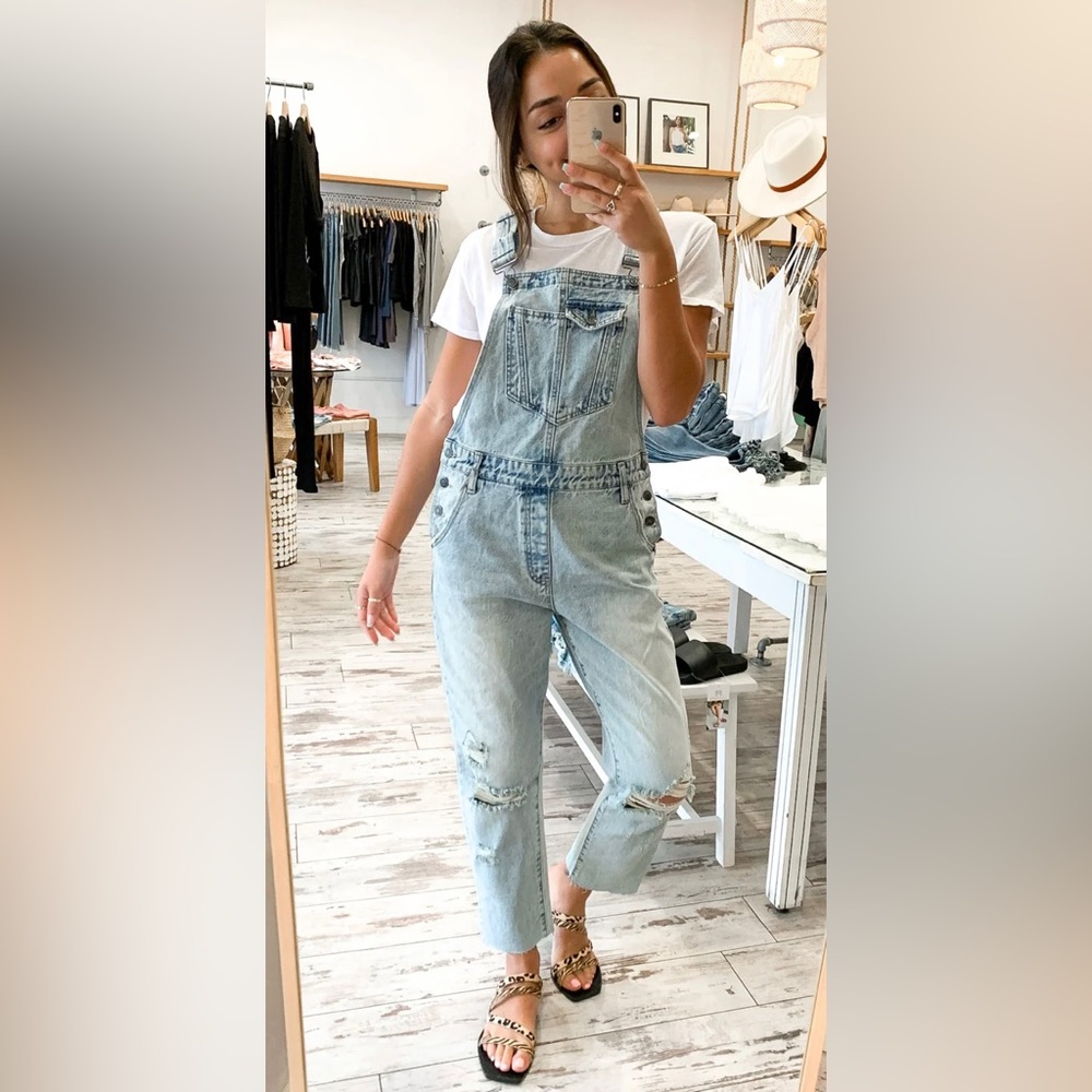 🎉LAST PIECE 🎉HIDDEN The Dylan Distressed Boyfriend Overalls